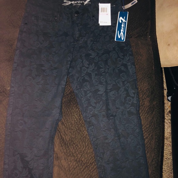 7 -Seven Jeans Size 6 with tags - Picture 2 of 2
